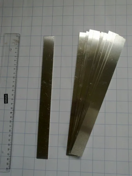 Aluminium 275*25*1.5 mm (laser cut)