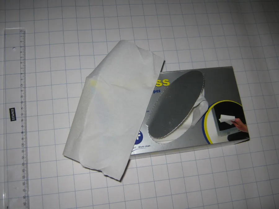 Cleaning wipes, box of 200 pieces